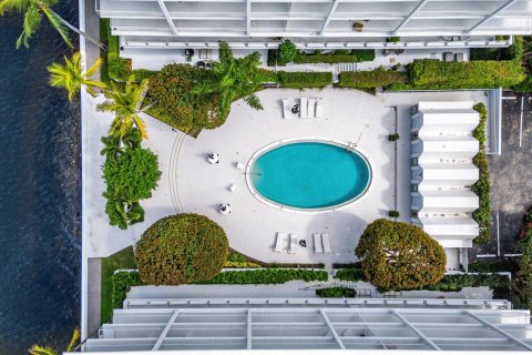 Condominio en venta en Palm Beach, Florida, 2 dormitorios, 181.07 m2 № 2081864 - foto 27