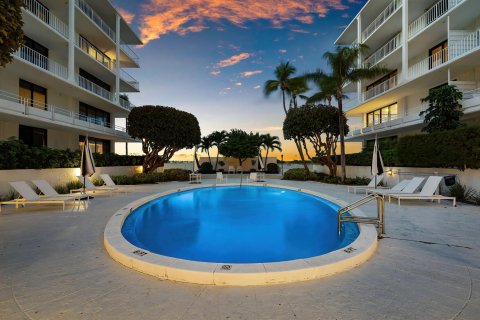 Condominio en venta en Palm Beach, Florida, 2 dormitorios, 181.07 m2 № 2081864 - foto 22