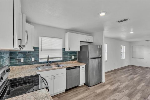 Casa en venta en Lakeland, Florida, 3 dormitorios, 105.26 m2 № 1786003 - foto 12