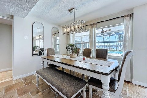 Villa ou maison à vendre à Land O' Lakes, Floride: 5 chambres, 310.2 m2 № 2419943 - photo 28