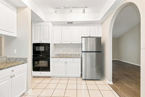 House in Spring Hill, Florida 3 bedrooms, 258.08 sq.m. № 2408596 - photo 8