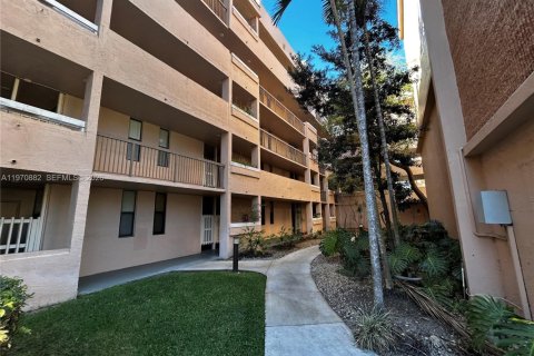 Condominio en venta en Plantation, Florida, 2 dormitorios, 77.48 m2 № 2031358 - foto 13