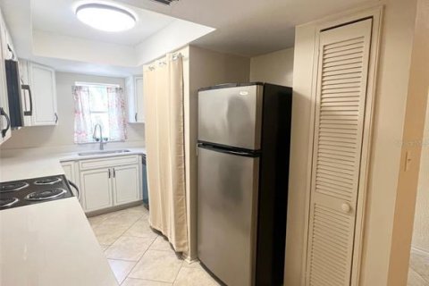 Copropriété à louer à Altamonte Springs, Floride: 2 chambres, 100.52 m2 № 2403029 - photo 5