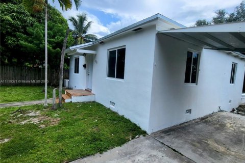 Casa en venta en North Miami, Florida, 2 dormitorios, 89.19 m2 № 1827489 - foto 6