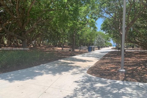 Купить кондоминиум в Майами-Бич, Флорида 2 спальни, 88.44м2, № 2006229 - фото 5