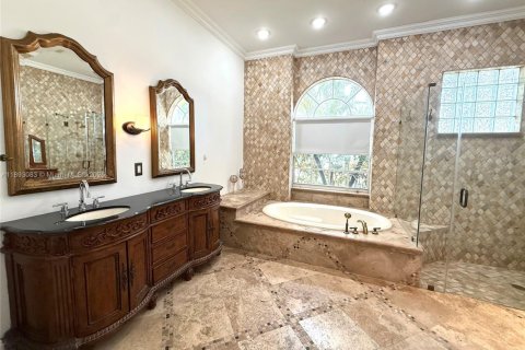 Casa en venta en Weston, Florida, 5 dormitorios, 402.73 m2 № 1946741 - foto 11