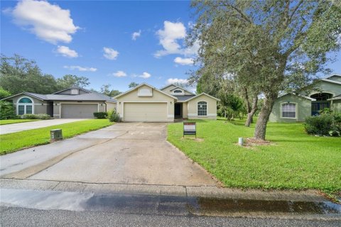 Casa en venta en Lake Wales, Florida, 3 dormitorios, 142.33 m2 № 1900344 - foto 1