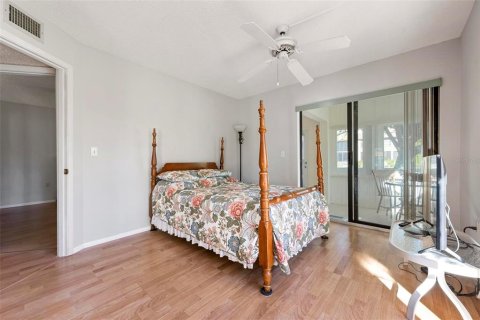 Condo in Englewood, Florida, 2 bedrooms  № 2099825 - photo 20