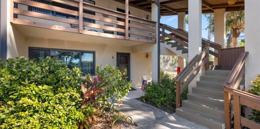 Condo in Englewood, Florida, 2 bedrooms  № 2099825