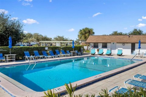 Condo in Englewood, Florida, 2 bedrooms  № 2099825 - photo 29