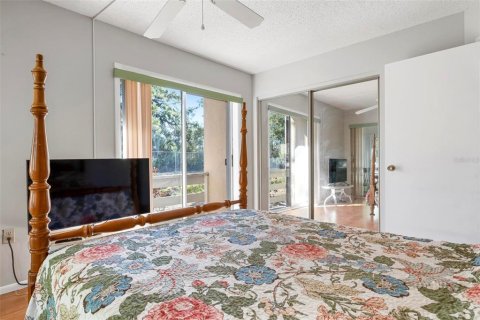 Condo in Englewood, Florida, 2 bedrooms  № 2099825 - photo 21