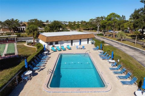 Condo in Englewood, Florida, 2 bedrooms  № 2099825 - photo 30