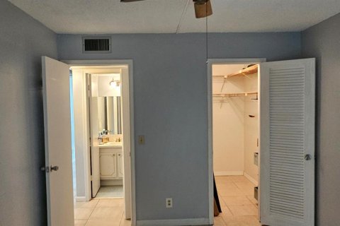 Copropriété à louer à West Palm Beach, Floride: 2 chambres, 74.14 m2 № 2359795 - photo 11
