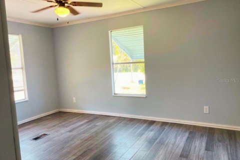 Apartment in Clewiston, Florida 3 bedrooms, 89.19 sq.m. № 2211099 - photo 14