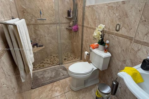 Купить виллу или дом в Майами, Флорида 3 спальни, 171.31м2, № 1997233 - фото 20