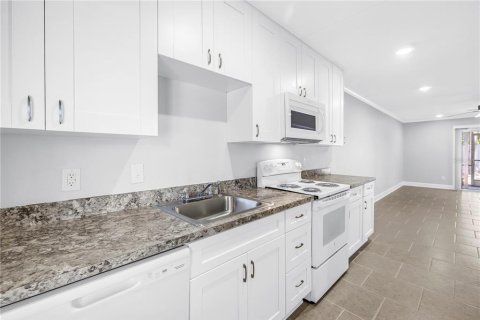 Condominio en venta en Saint Petersburg, Florida, 2 dormitorios, 78.5 m2 № 2218497 - foto 5