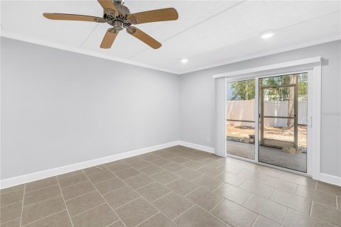 Condominio en venta en Saint Petersburg, Florida, 2 dormitorios, 78.5 m2 № 2218497 - foto 11
