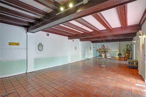 Купить кондоминиум в Майами-Бич, Флорида 1 спальня, 53.88м2, № 1982434 - фото 20