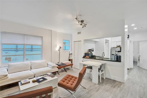 Купить кондоминиум в Майами-Бич, Флорида 1 спальня, 53.88м2, № 1982434 - фото 3