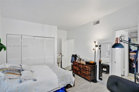 Купить кондоминиум в Майами-Бич, Флорида 1 спальня, 53.88м2, № 1982434 - фото 13