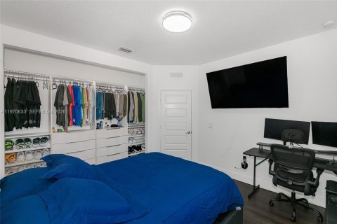 Townhouse in Doral, Florida 3 bedrooms, 195.09 sq.m. № 2031332 - photo 28