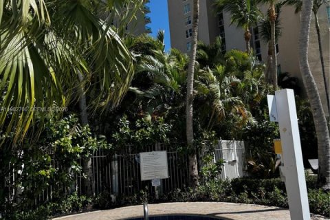 Снять в аренду кондоминиум в Авентура, Флорида 2 спальни, 153.29м2, № 2049231 - фото 20
