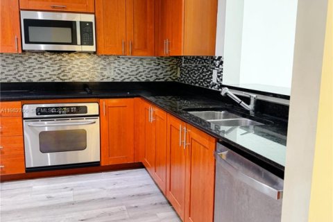 Снять в аренду кондоминиум в Авентура, Флорида 2 спальни, 153.29м2, № 2049231 - фото 7