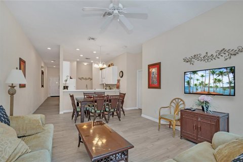 Copropriété à vendre à Davenport, Floride: 3 chambres, 113.99 m2 № 2209608 - photo 6