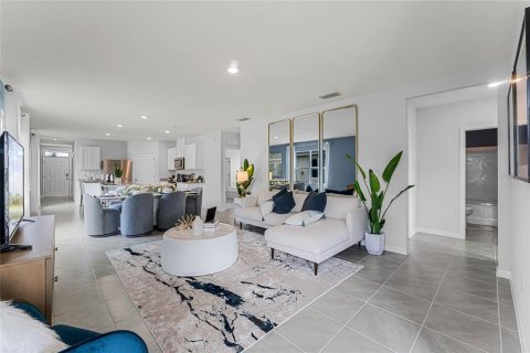 Villa ou maison à vendre à Sanford, Floride: 4 chambres, 154.68 m2 № 1869690 - photo 7
