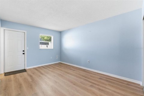 Снять в аренду квартиру в Сарасота, Флорида 6 комнат, 196.77м2, № 2096946 - фото 10