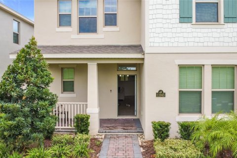 House in Winter Garden, Florida 4 bedrooms, 212.93 sq.m. № 1906226 - photo 2