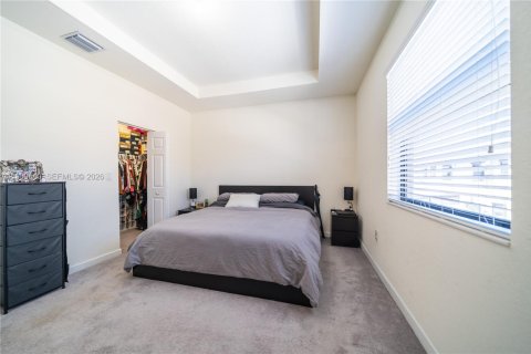 Adosado en venta en Hialeah, Florida, 3 dormitorios, 153.29 m2 № 2052017 - foto 22