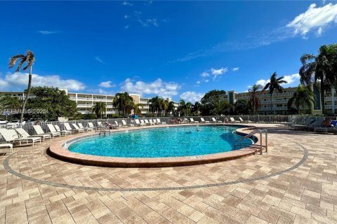Copropriété à vendre à Deerfield Beach, Floride: 1 chambre, 54.35 m2 № 2188063 - photo 30