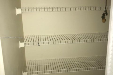 Copropriété à vendre à Miami, Floride: 1 chambre, 74.32 m2 № 1859795 - photo 20
