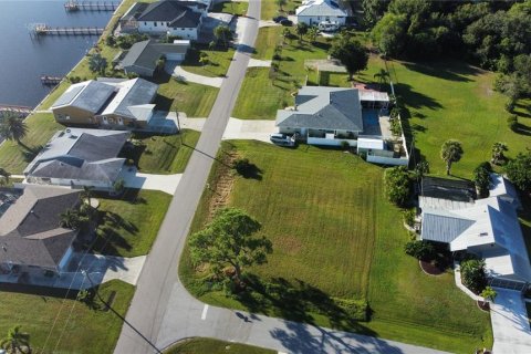 Villa ou maison à vendre à Punta Gorda, Floride: 4 chambres, 238.2 m2 № 2139107 - photo 4