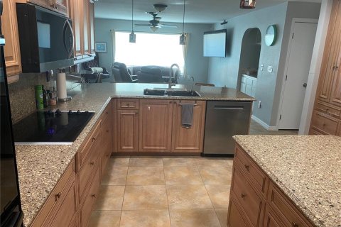 Villa ou maison à vendre à Punta Gorda, Floride: 4 chambres, 238.2 m2 № 2139107 - photo 10