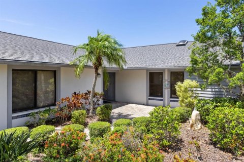 House in Sarasota, Florida 3 bedrooms, 158.4 sq.m. № 1780193 - photo 2