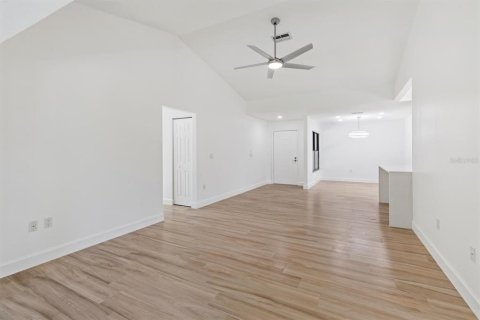 House in Sarasota, Florida 3 bedrooms, 158.4 sq.m. № 1780193 - photo 16