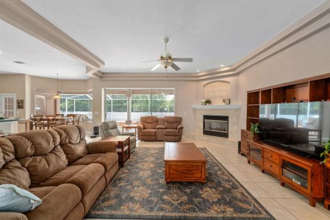 House in Valrico, Florida 5 bedrooms, 303.42 sq.m. № 1657116 - photo 3