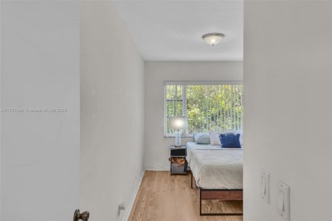 Снять в аренду кондоминиум в Форт-Лодердейл, Флорида 2 спальни, 102.19м2, № 1935310 - фото 22