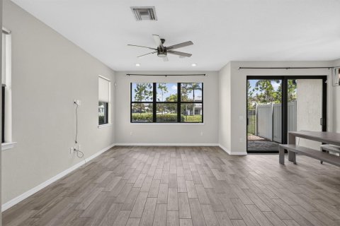 Touwnhouse à vendre à Lake Worth, Floride: 3 chambres, 176.05 m2 № 2376542 - photo 16