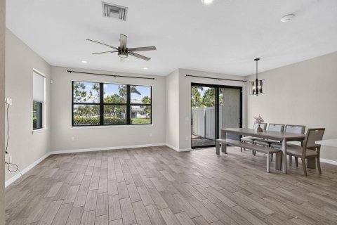 Touwnhouse à vendre à Lake Worth, Floride: 3 chambres, 176.05 m2 № 2376542 - photo 15