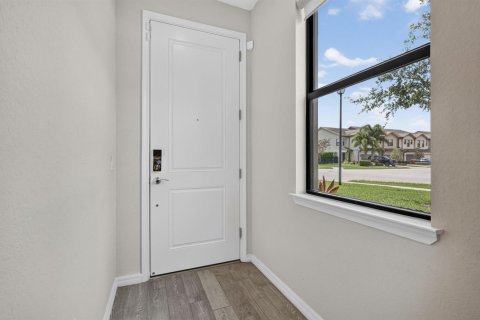 Touwnhouse à vendre à Lake Worth, Floride: 3 chambres, 176.05 m2 № 2376542 - photo 27