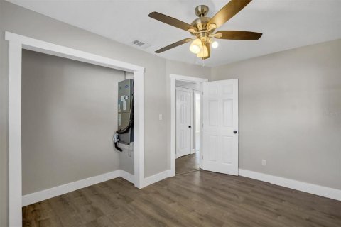 House in Winter Haven, Florida 2 bedrooms, 111.39 sq.m. № 2230173 - photo 19