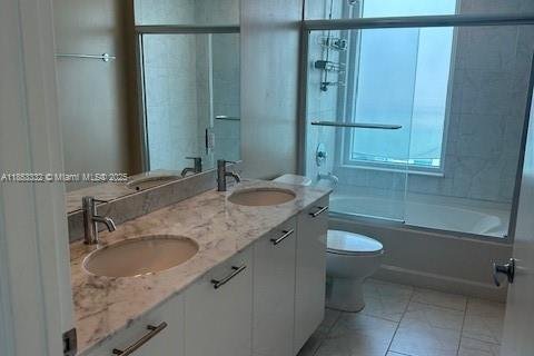 Condo in Miami, Florida, 1 bedroom  № 1979071 - photo 28