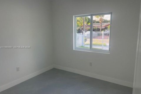 Villa ou maison à vendre à Miami, Floride: 4 chambres № 2055470 - photo 22