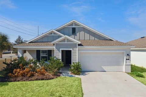 House in Haines City, Florida 4 bedrooms, 200.67 sq.m. № 2112449