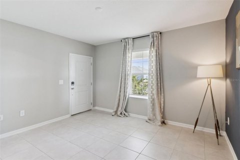 House in Haines City, Florida 4 bedrooms, 200.67 sq.m. № 2112449 - photo 26