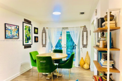 House in Fort Lauderdale, Florida 3 bedrooms, 116.59 sq.m. № 1920023 - photo 29