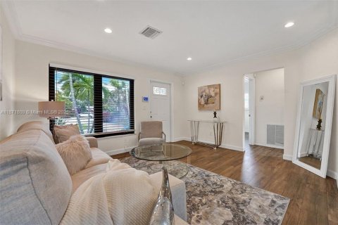 House in Fort Lauderdale, Florida 3 bedrooms, 116.59 sq.m. № 1920023 - photo 9